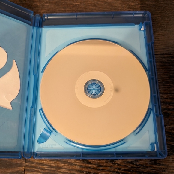 LIKE NEW Expendables 1 & 2 Blu-ray movies - Picture 10 of 11